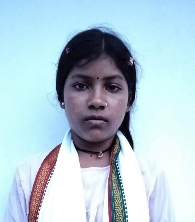 मुख्यमंत्री ने जिले के तपकरा की बालिका की पढ़ाई का लिया पूरा जिम्मा  दुखद हादसे में ज्योति का छिन गया सहारा, तो मुख्यमंत्री ने सिर पर स्नेह का रखा हांथ