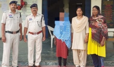 अजब-गजब  यहां 17 साल के नाबालिग लड़के को भगाकर तेलंगाना ले गई 25 साल की युवती शादी का झांसा दे, भगा ले गई और लडक़े से तेलंगाना में बनाया शारीरिक संबंध