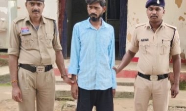 बगीचा जूरुडांड़ विसर्जन जुलूस हादसे पर अपडेट :- हादसे में मरने वालों की संख्या बढक़र हुई चार , विसर्जन जुलूस पर बोलेरो दौड़ाने वाले ड्राइवर सुखसागर को पुलिस ने गिरफ्तार कर भेजा जेल