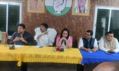 जूरुडांड़ विसर्जन जुलूस हादसा, हादसे में मृत 4 लोगों को 50-50 लाख और घायलों को 10-10 लाख रुपए का मुआवजा तथा कांग्रेस नेताओं से बदसलूकी और विभिन्न घाराओं के के तहत एफआईआर के के विरोध में कांग्रेस का प्रेस कॉफ्रेंस