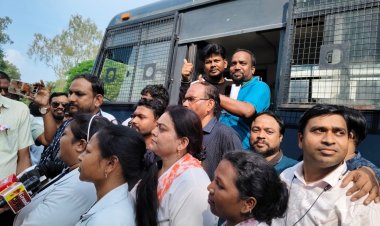 एनएचएम स्वास्थ्य कर्मचारीयों का 32 दिनों से जारी हड़ताल खत्म,  स्वास्थ्य मंत्री श्याम बिहारी जायसवाल के साथ शुक्रवार को हुई बैठक में चार प्रमुख मांगों पर बनी सहमति