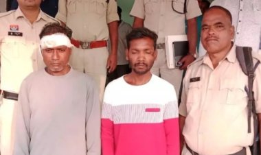 पति-पत्नी के दोहरे अंधे कत्ल का सरगुजा पुलिस ने किया खुलासा दम्पती को टंगिया से मारकर घर से 7 बकरियों को चुराकर ले गए हत्यारे खेती-किसानी के साथ बकरियां पालता था मृतक दम्पती, कोई बच्चे ना होने से रहते थे अकेले