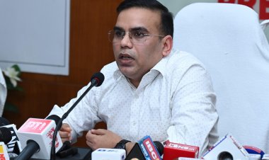 छत्तीसगढ़ में मतदाता सूची के गहन पुनरीक्षण SIR का शुरुआत!   राजनीतिक दलों के साथ मुख्य निर्वाचन पदाधिकारी यशवंत कुमार ने ली बैठक तथा प्रेस वार्ता