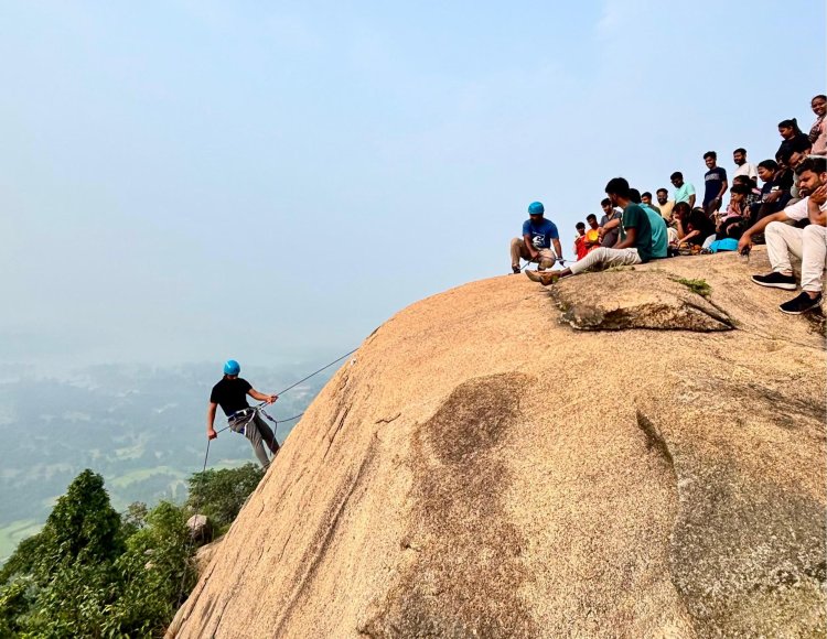 जशपुर पर्यटन विशेष   जशपुर बना छत्तीसगढ़ का रॉक क्लाइम्बिंग हब, देशदेखा ने बढ़ाई रोमांच की ऊंचाईयां   मुख्यमंत्री विष्णुदेव साय की दिशा निर्देश पर जशपुर में पर्यटन स्थलों का हो रहा कायाकल्प