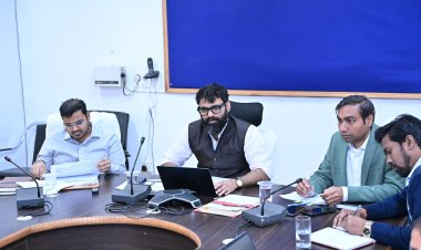 भारतमाला प्रोजेक्ट के मुआवजा वितरण के कार्यों को करे पूर्ण - कलेक्टर रोहित व्यास