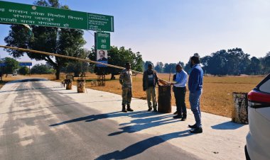 धान खरीदी व्यवस्था की सघन निगरानी - कलेक्टर रोहित व्यास ने खरीदी केंद्र व चेक पोस्टों का किया औचक निरीक्षण   किसानों की सुविधा, पारदर्शी खरीदी और अवैध धान का परिवहन रोकने के दिए कड़े निर्देश