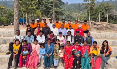 झारखंड से जशपुर के देशदेखा पर्यटन स्थल का भ्रमण करने पहुंचा 24 सदस्यीय दल  जशपुर के विकसित हो रहे पर्यटन स्थलों की फैल रही ख्याति