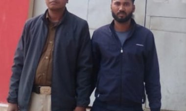 ट्रक ड्रायवर से 13 लाख की लूट का जशपुर पुलिस ने किया खुलासा  लूट का एक आरोपी गढ़वा झारखंड से गिरफ्तार, अन्य फरार आरोपियों की सरगर्मी से तलाश जारी