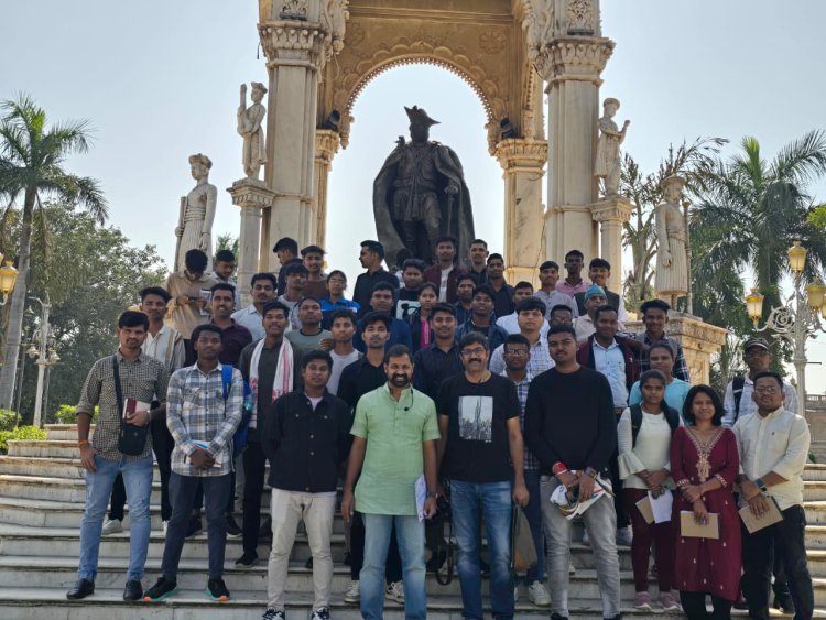 मुख्यमंत्री विष्णु देव साय की पर्यटन को प्रमोट करने विशेष पहल  राज्य के 45 युवाओं को मिला पर्यटन प्रबंधन का विशेष प्रशिक्षण