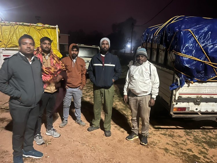 अवैध धान परिवहन पर जिला प्रशासन की बड़ी कार्रवाई  एसडीएम फरसाबहार के नेतृत्व में उड़नदस्ता दल ने 4 पिकअप वाहन एवं 385 बोरी धान किया जप्त