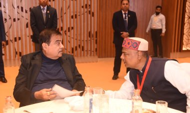 सभी राज्यों के परिवहन मंत्रियों की बैठक में शामिल हुए मंत्री केदार कश्यप  वाहन सुरक्षा और ट्रैफिक नियमों पर जोर कराया जाएगा कड़ाई से पालन - केदार कश्यप