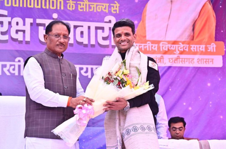 *अंतरिक्ष केंद्र बनेगी युवा सपनों को पूरा करने की प्रयोगशाला : मुख्यमंत्री श्री साय*  *यह मेरे अकेले की नहीं पूरे भारतवासियों की अंतरिक्ष यात्रा, हर बच्चें का अंतरिक्ष यात्रा का सपना होगा पूरा: ग्रुप कैप्टन शुभांशु*  *मुख्यमंत्री ने अंतरिक्ष संगवारी कार्यक्रम के तहत प्रदेश के पहले अंतरिक्ष केंद्र का किया शुभारंभ*