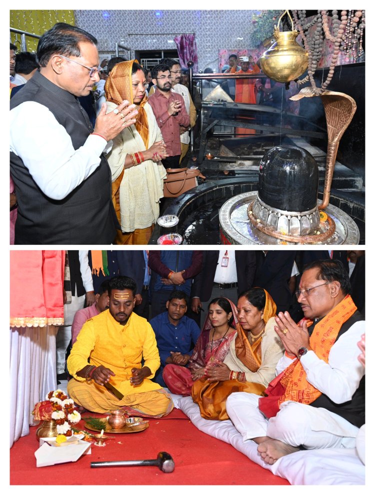 *महाशिवरात्रि पर बाबा धाम में मुख्यमंत्री ने की पूजा-अर्चना, 1.20 करोड़ के विकास कार्यों का शिलान्यास*  *मुख्यमंत्री ने सपत्नीक श्री श्री 108 श्री सत्यनारायण बाबा धाम में की पूजा-अर्चना*
