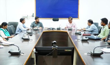 *अपर कलेक्टर ने जिले के गैस एजेंसी संचालकों ली बैठक, कहा उपभोक्ताओं को गैस सिलेंडर लेने कोई परेशानी नहीं होनी चाहिए, गैस की कालाबाजारी पर होगी कार्रवाई *
