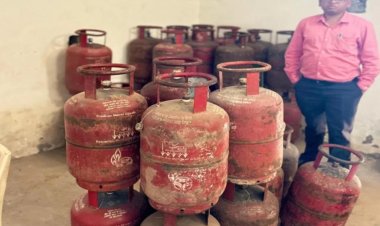 अवैध गैस भंडारण पर कार्रवाई: गोदाम से 35 एलपीजी सिलेंडर जब्त, 23 भरे मिले