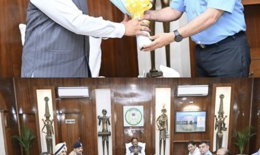 *नेशनल डिफेंस कॉलेज के प्रशिक्षु सैन्य और गैर सैन्य अधिकारियों ने की मुख्यमंत्री साय से मुलाकात*