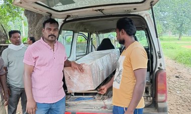 मुख्यमंत्री कैंप कार्यालय की संवेदनशील पहल  केरल से एयरलिफ्ट कर रांची लाया गया मृतक मृत्युंजय सिंह का पार्थिव शरीर, जहां से पहुंचाया गया उनके गृह ग्राम कुनकुरी केराडीह