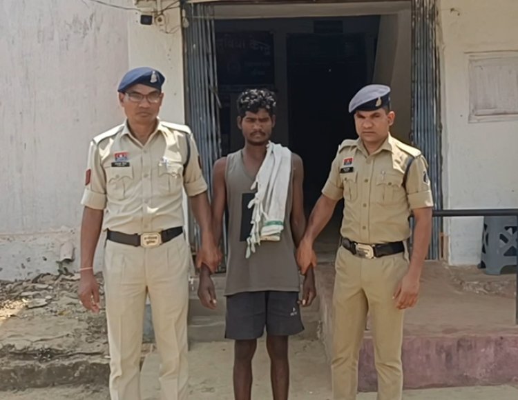 *घरेलू विवाद बना खूनी, बेटे ने पिता को उतारा मौत के घाट*  *जशपुर में सनसनीखेज वारदात; लकड़ी की फाड़ी से सिर पर किया वार, आरोपी गिरफ्तार*