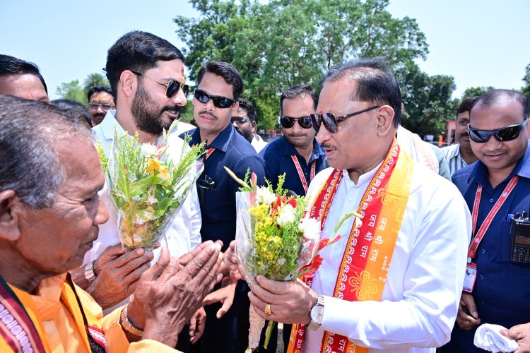 *जशपुर के कलिबा पहुंचे मुख्यमंत्री विष्णुदेव साय, हुआ आत्मीय स्वागत*