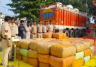 *बॉर्डर में पकड़ा गया 10 करोड़ का पूरा एक ट्रक गांजा: पाउडर की बोरियों के नीचे छिपाई थी 1941 किलो गांजे की खेप, कुख्यात सरगना लोकेश समेत 2 गिरफ्तार*